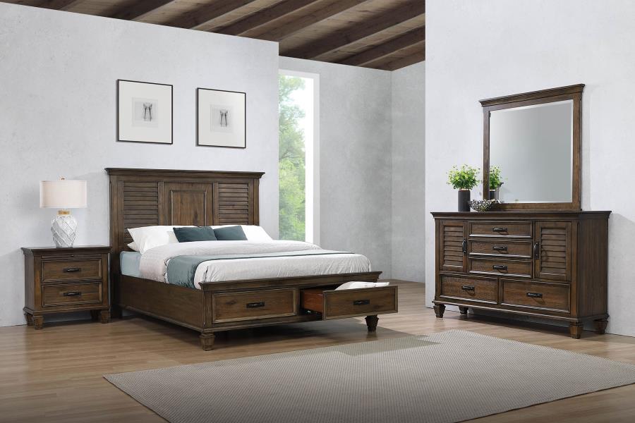 (image for) Franco 4-piece Eastern King Bedroom Set Burnished Oak