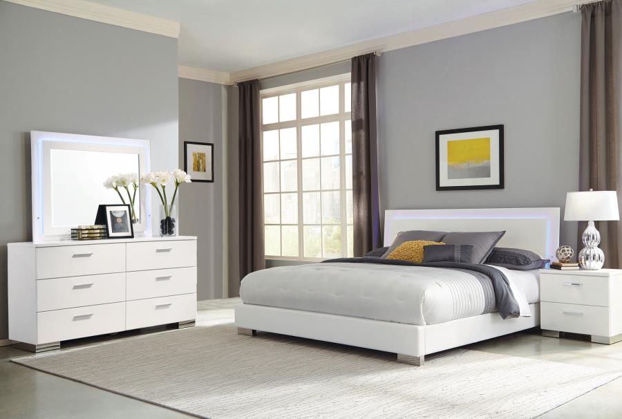 (image for) Felicity 4-piece Eastern King Bedroom Set White High Gloss - Click Image to Close