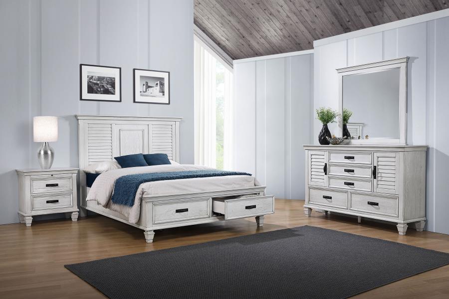 (image for) Franco 4-piece Eastern King Bedroom Set Distressed White - Click Image to Close