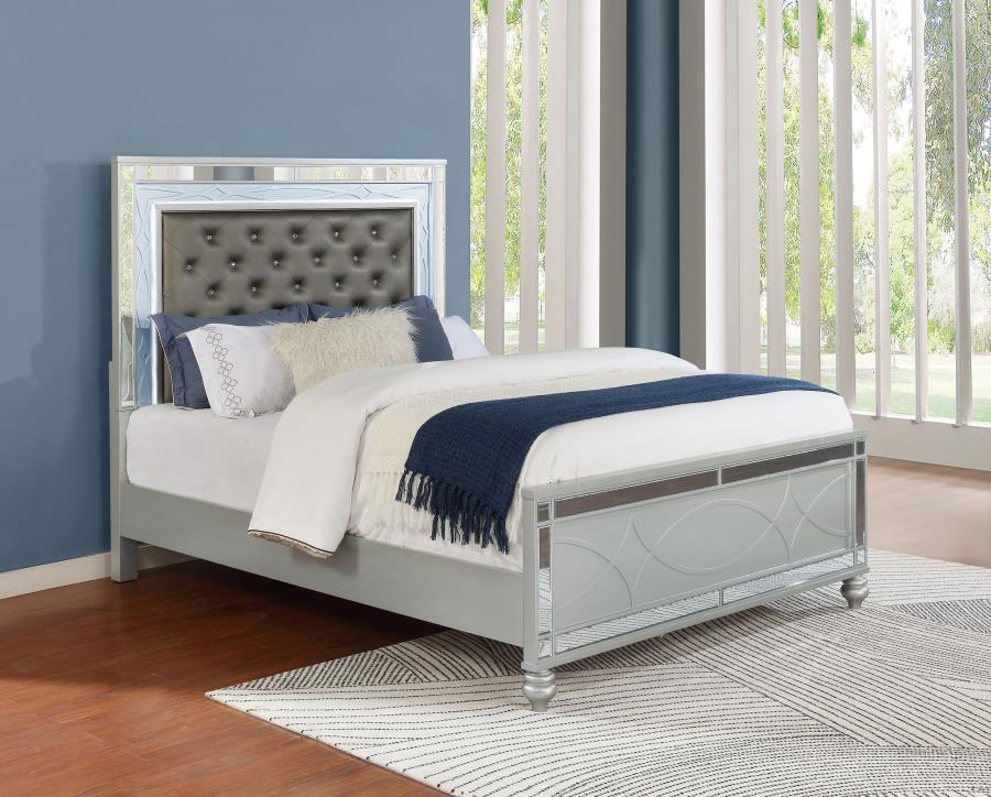 (image for) Gunnison Wood Queen LED Panel Bed Silver Metallic