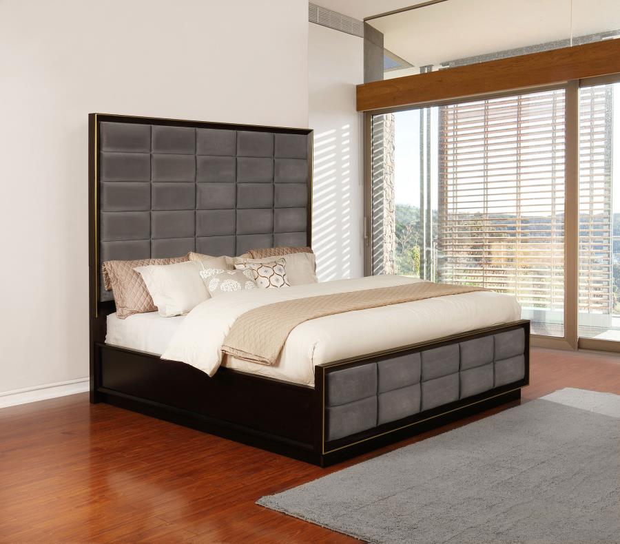 (image for) Durango 77-inch Eastern King Panel Bed Smoked Peppercorn