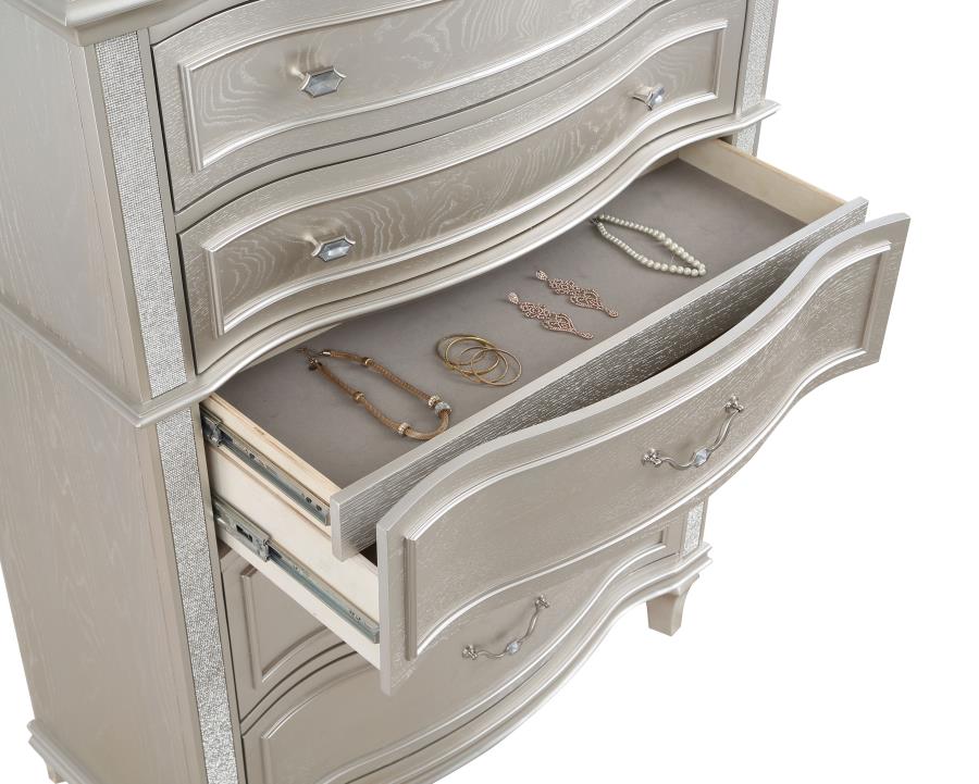 (image for) Evangeline 6-drawer Bedroom Chest Silver Oak