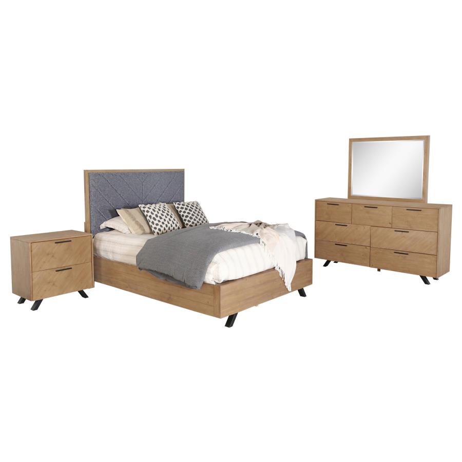 (image for) Taylor 4-piece Queen Bedroom Set Light Honey Brown