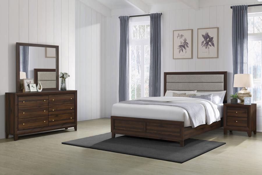 (image for) Welsley 4-piece Eastern King Bedroom Set Walnut