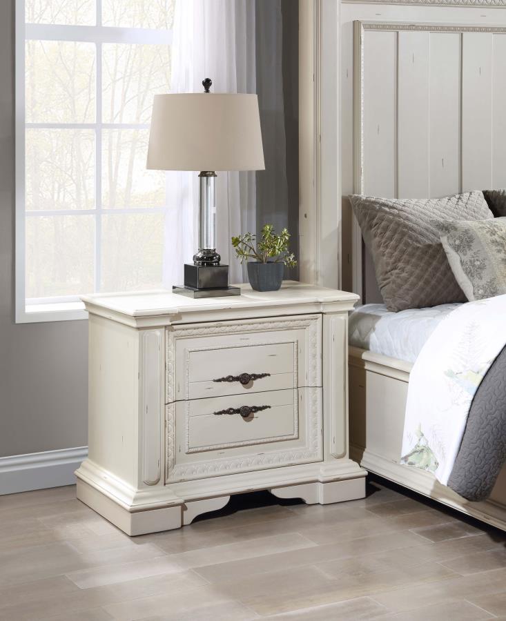 (image for) Evelyn 2-drawer Nightstand Distressed White