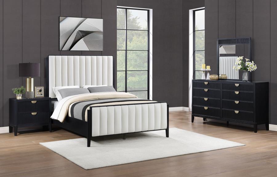 (image for) Brookmead 4-piece Upholstered Eastern King Bedroom Set Black - Click Image to Close