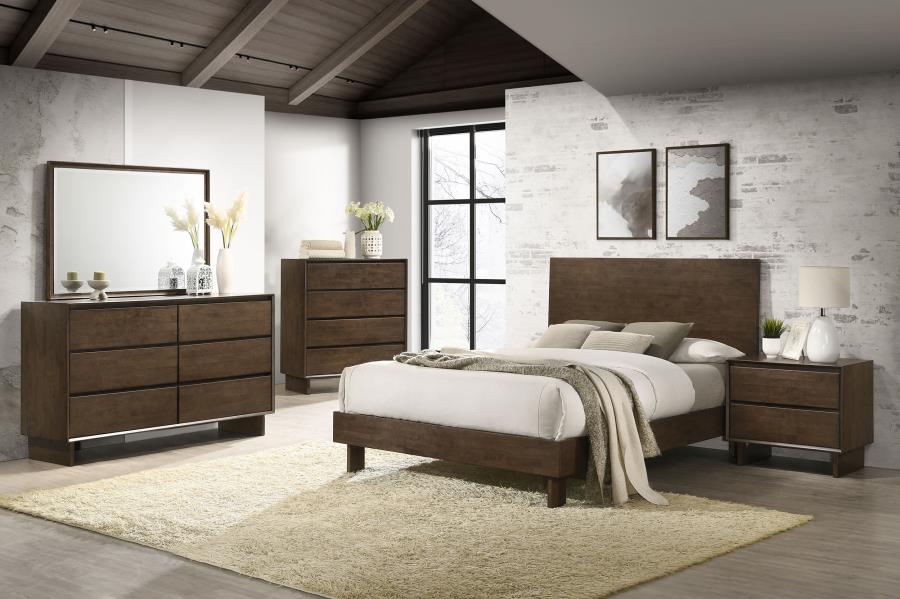 (image for) Glenwood 48-inch Eastern King Platform Panel Bed Warm Brown