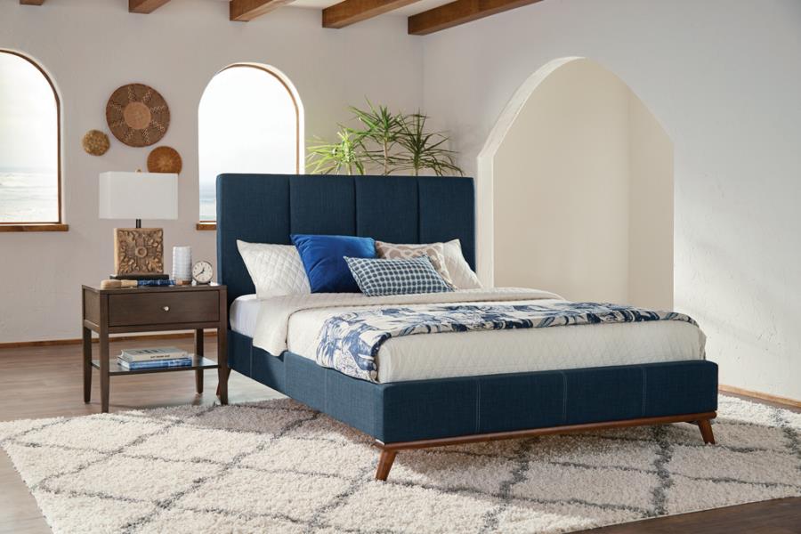 (image for) Charity Upholstered Queen Panel Bed Blue