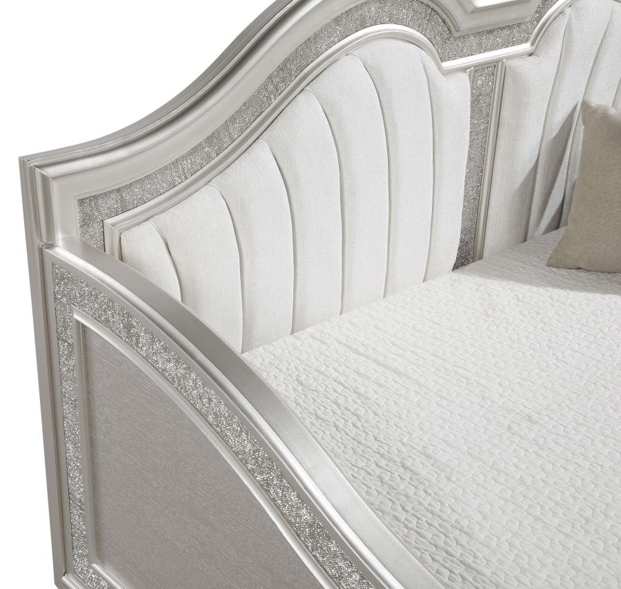 (image for) Evangeline Upholstered Twin Daybed Silver Oak